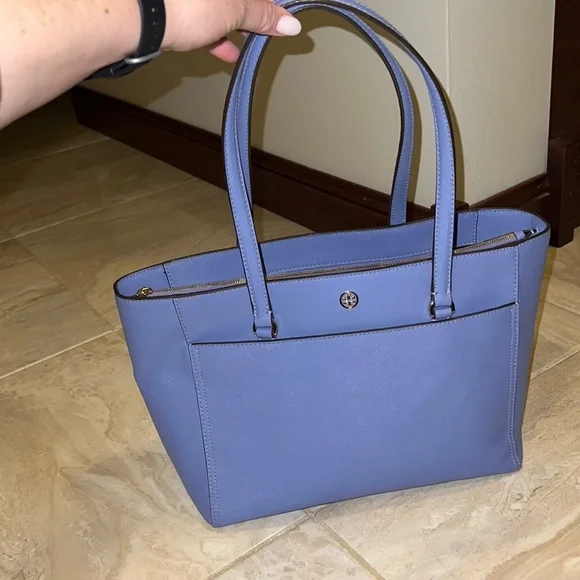 Tory Burch Robinson in Bluewood - Picture 3 of 13